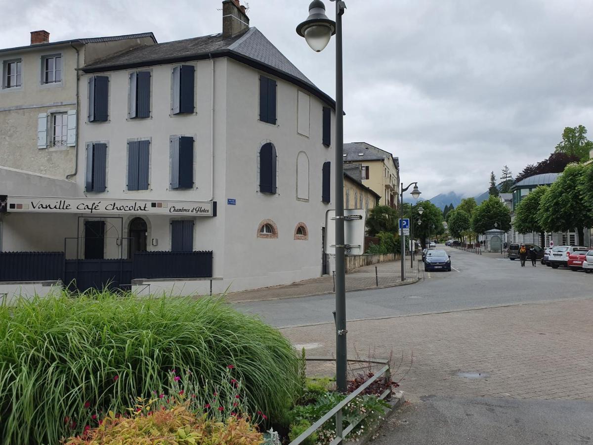 Vanille Cafe Chocolat Bagnères-de-Bigorre Kültér fotó